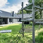 Locan - 1-2km From The Sea By Interhome בית נופש
