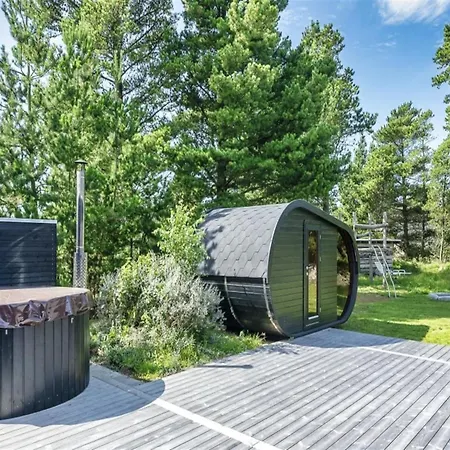 Locan - 1-2km From The Sea By Interhome Feriehus