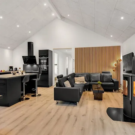 Holiday home Locan - 1-2km From The Sea By Interhome