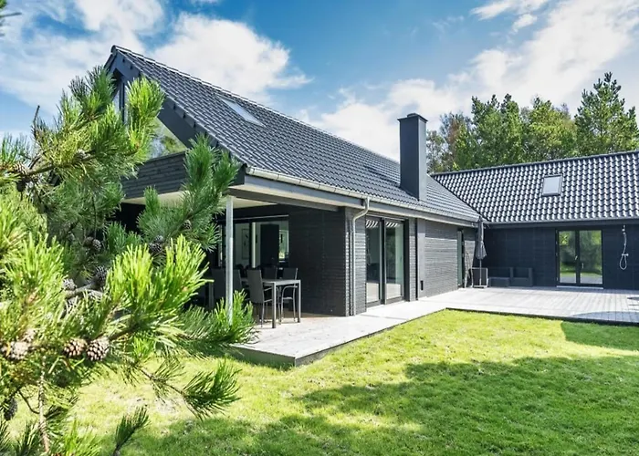 Locan - 1-2km From The Sea By Interhome Semesterbostad *