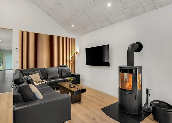 Locan - 1-2km From The Sea By Interhome *