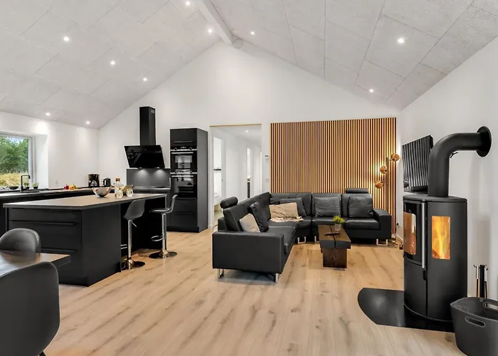 Semesterbostad Locan - 1-2km From The Sea By Interhome