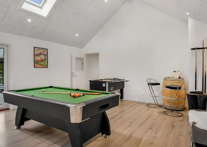 Locan - 1-2km From The Sea By Interhome *