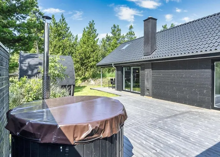 Locan - 1-2km From The Sea By Interhome Vejers Strand